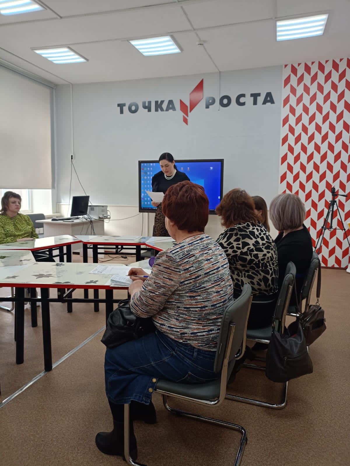 ОБМЕНЯЛИСЬ ОПЫТОМ..