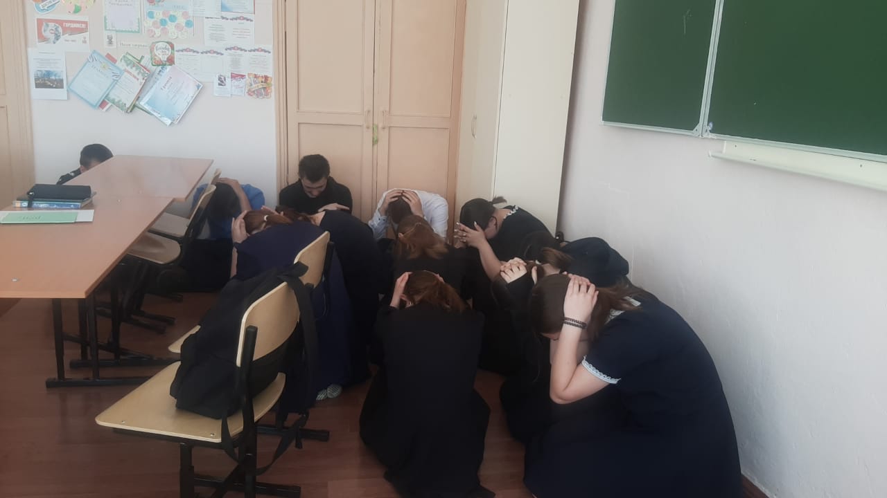 АНТИТЕРРОРИСТИЧЕСКИЕ УЧЕНИЯ ..